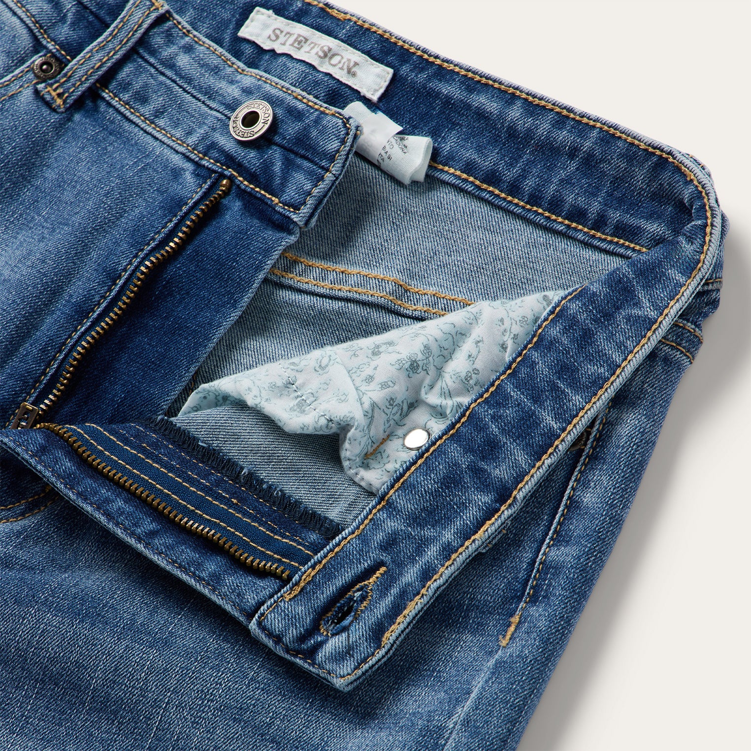 915 High Rise Straight Fit Jeans - Image 4