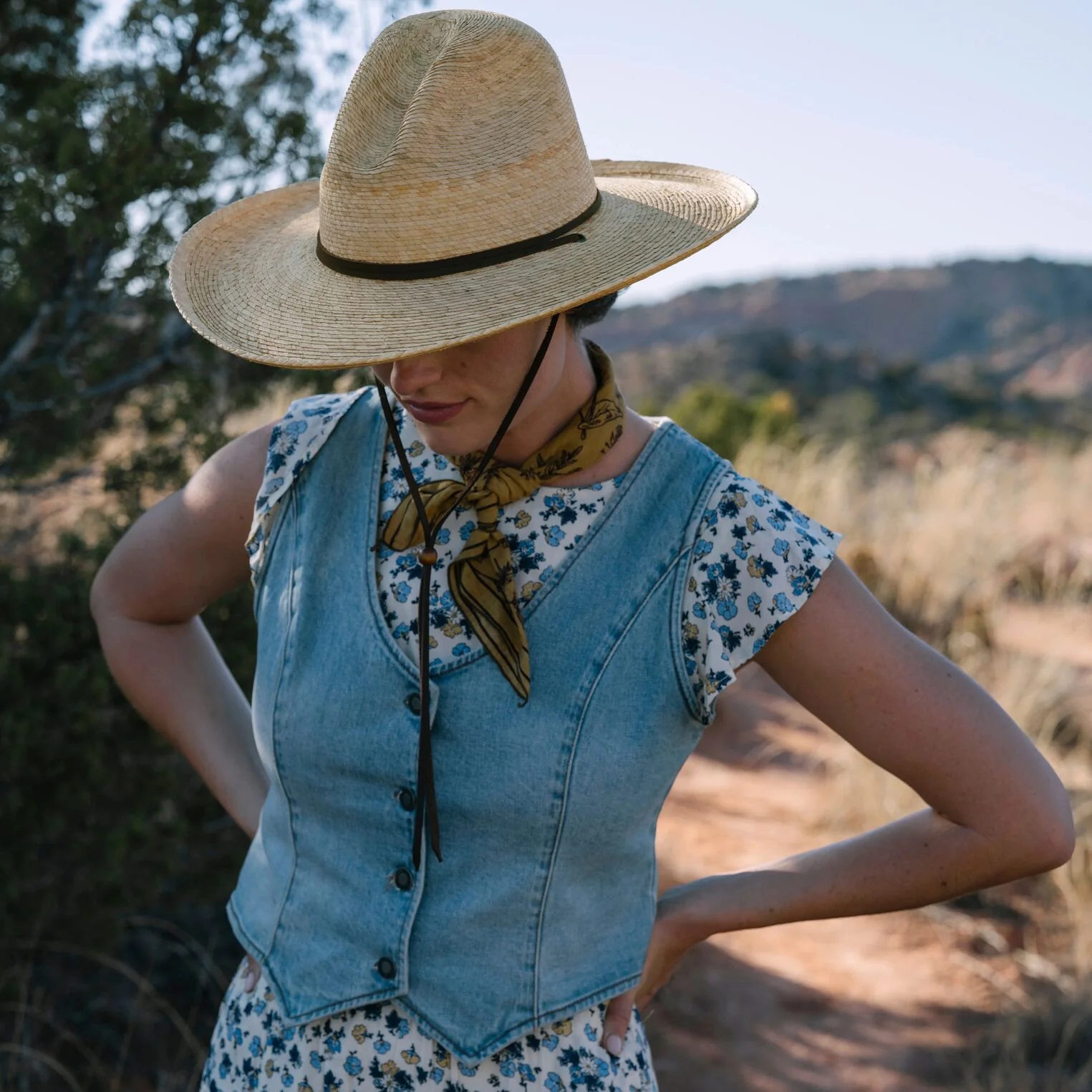 Light Rinse Denim Vest - Image 4