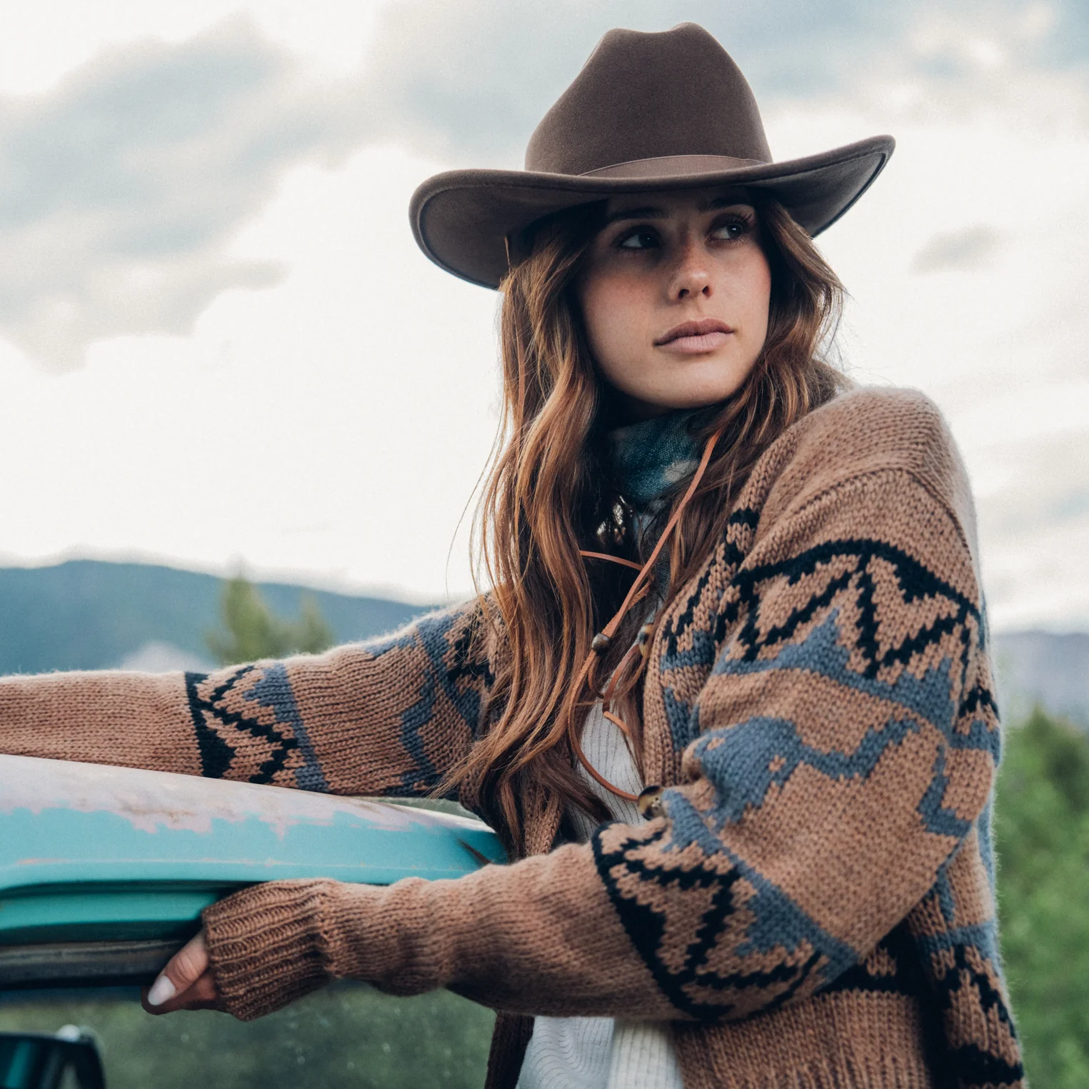 Silverthorne Outdoor Hat - Image 2